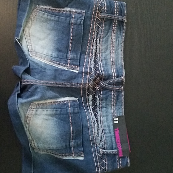 Shorts - Picture 2 of 2